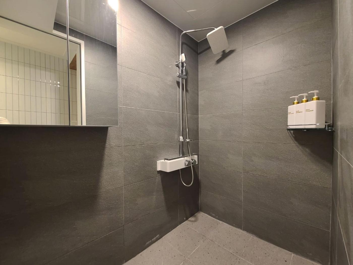 Appartement Of 6 Hongdae 5br & 4bath, Elevator, Free Wifi Séoul